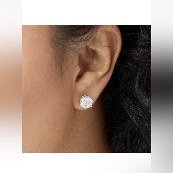 Absolute CZ Galaxy Cut Round Small Stud Pierced Earrings NWT - Picture 9 of 9